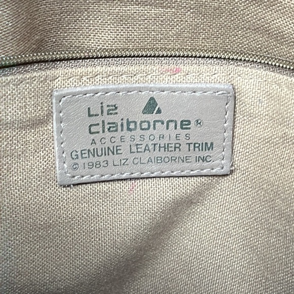 Liz Clairborne Vinatge 1983 Crossbody. - Picture 2 of 3